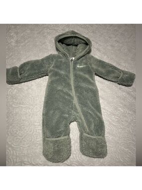 Nike Fleece Baby Outfit